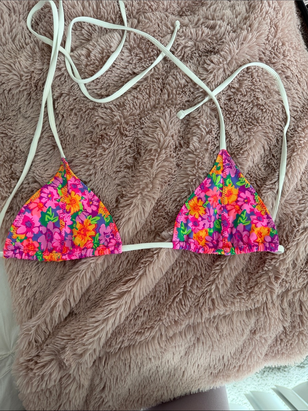 Frankie’s Bikinis top